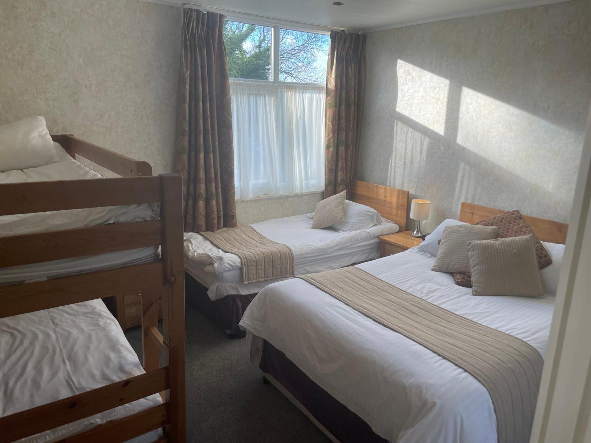 The Dog & Partridge Country Inn Ashbourne  Eksteriør bilde