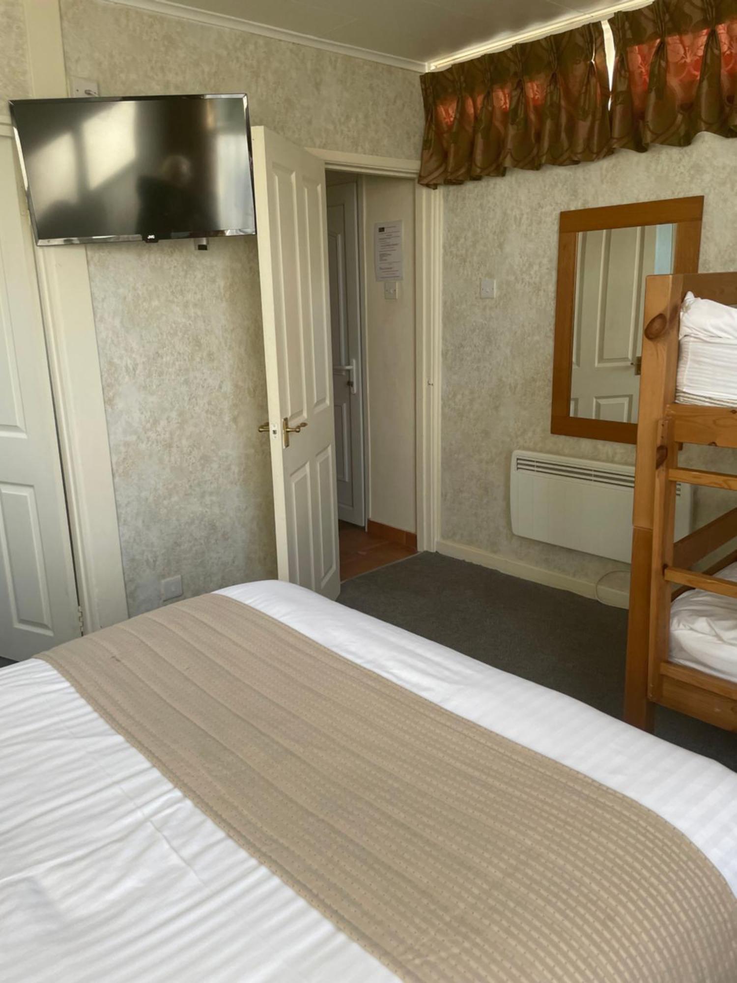 The Dog & Partridge Country Inn Ashbourne  Eksteriør bilde